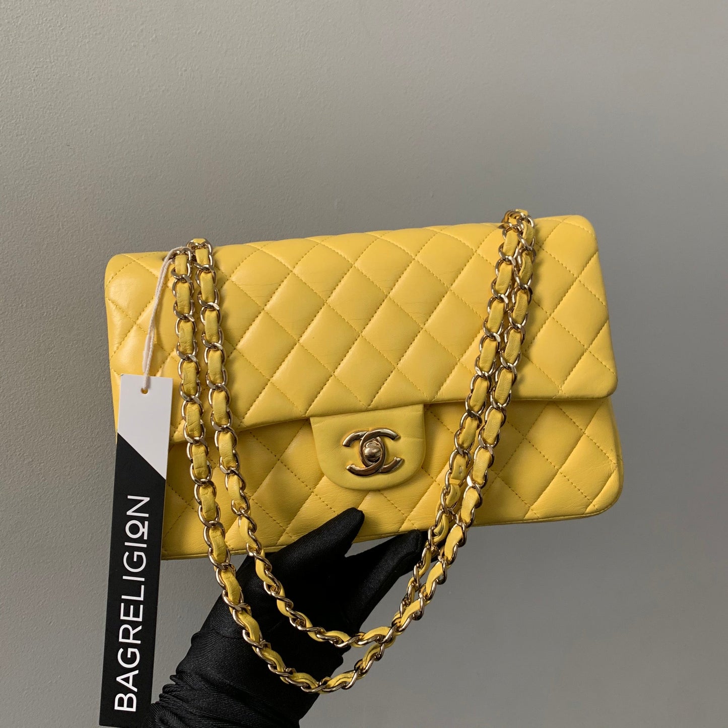 Classic Flap Medium Lambskin with Light GHW