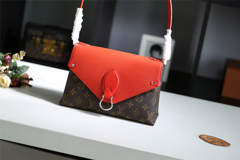 The Franco Shops - Louis Vuittons  - 7848