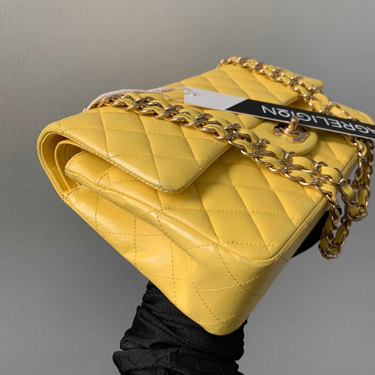 Classic Flap Medium Lambskin with Light GHW