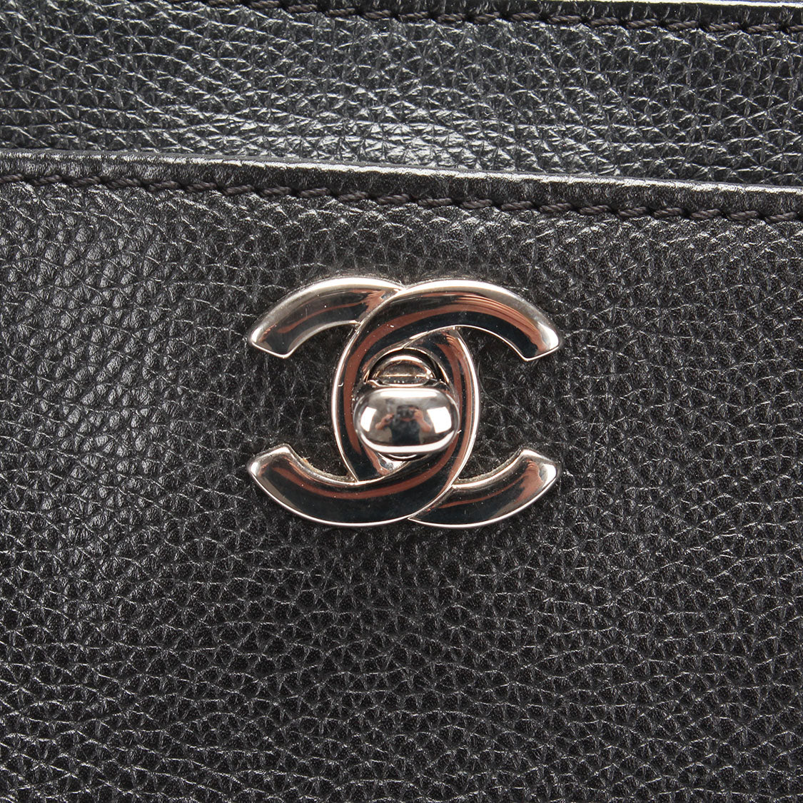 Chanel CC Executive Cerf Tote Leather Tote Bag in Good condition