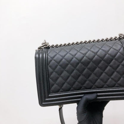 Le Boy Old Medium Caviar Black RHW