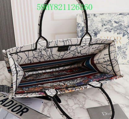 Christian Dior Bags Bags - The Tote   235