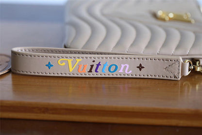 Franco Shops - Louis Vuittons  - 9348
