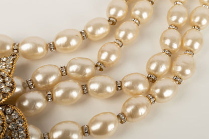 Collier camélia Chanel