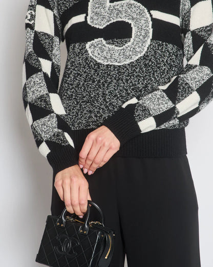 Chanel Black No5 Round Neck Cashmere Jumper with CC Detail Size FR 36 (UK 8)