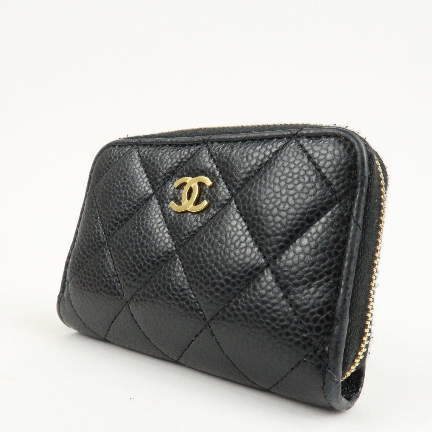 CHANEL Matelasse Caviar Skin Round Zip Coin Case Black AP0216