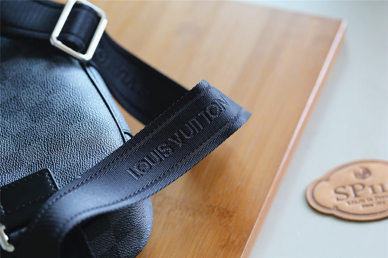Franco Shops - Louis Vuittons  - 10395