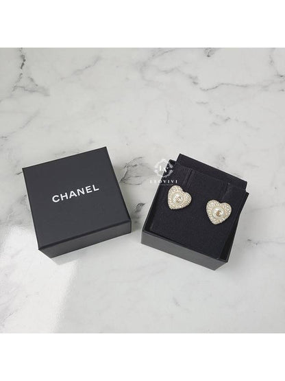 CC Heart Pearl Cubic Earrings Gold White Chanel