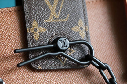 Franco Shops - Louis Vuittons  - 9844