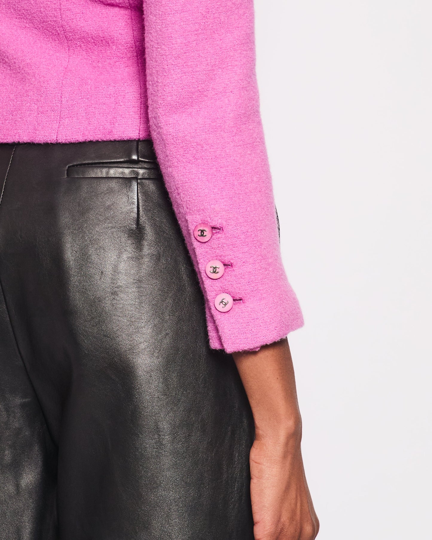 Chanel 96/P Vintage Lilac Wool Cropped Jacket with Silver CC Logo Buttons Size FR 34 (UK 6)