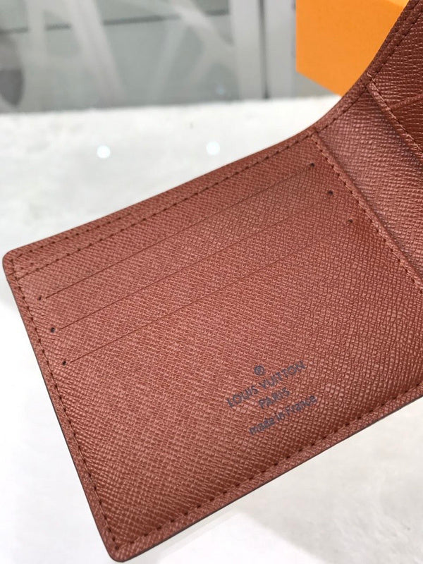 Franco Shops - Louis Vuittons  - 10962