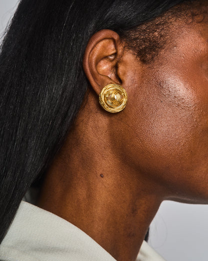 Chanel Vintage 94A Gold Spiral Round Clip On Earrings with Embedded Pearl and Gold CC Logo