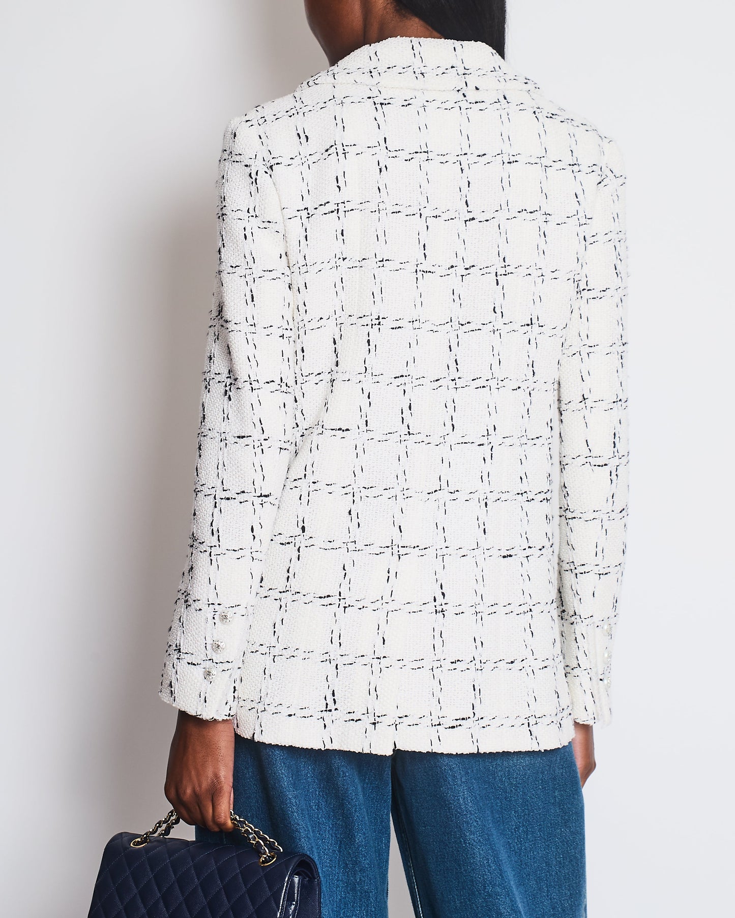 Chanel 23/S Black and White Plaid Tweed Long Line Button Down Jacket with Pocket Detail Size FR 38 (UK 10)