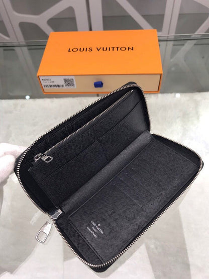 Franco Shops - Louis Vuittons  - 10862