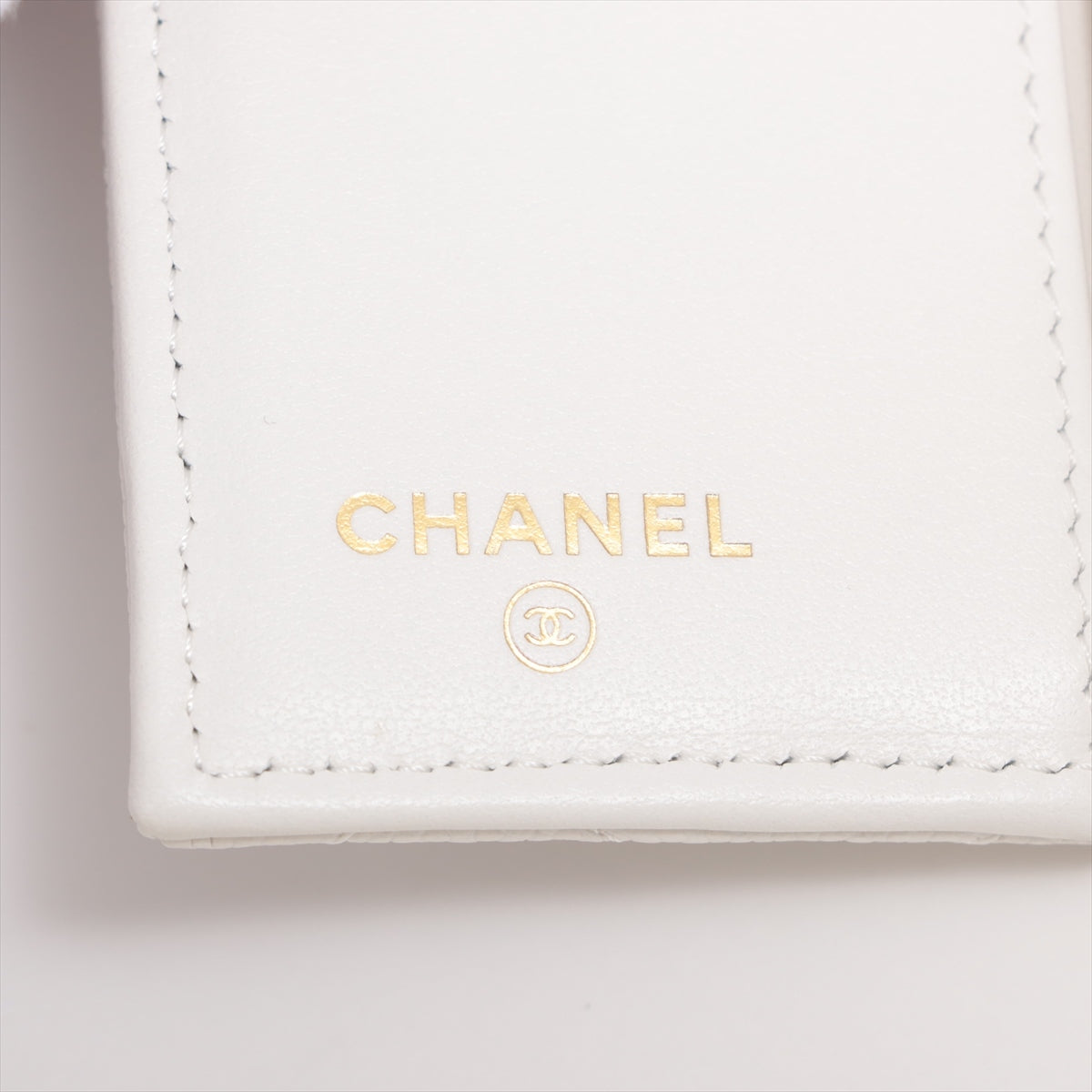 Chanel Matrasse Caviar S Compact Wallet White Gold  Random