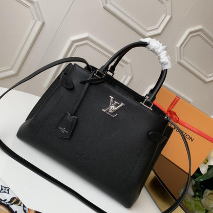 Louis Vuitton LOCKME DAY BAG