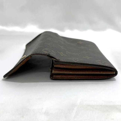 Louis Vuitton  Monogram Long Wallet (Bi-Fold)