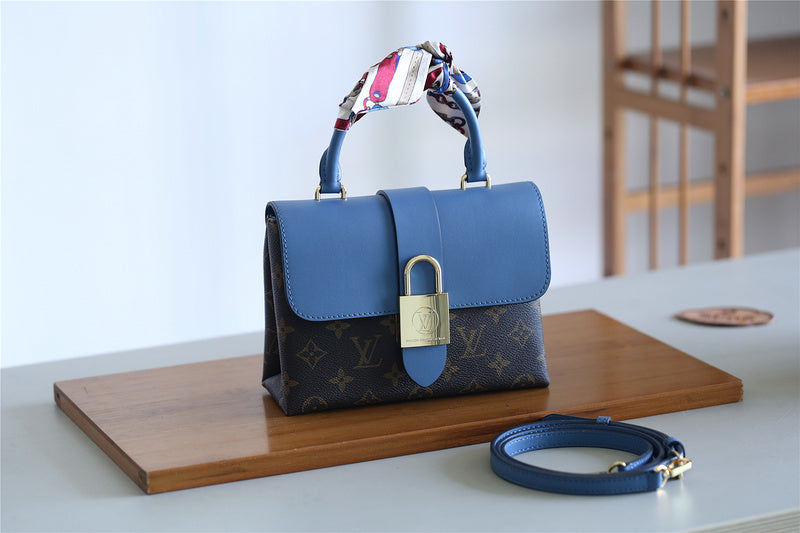 The Franco Shops - Louis Vuittons  - 7808
