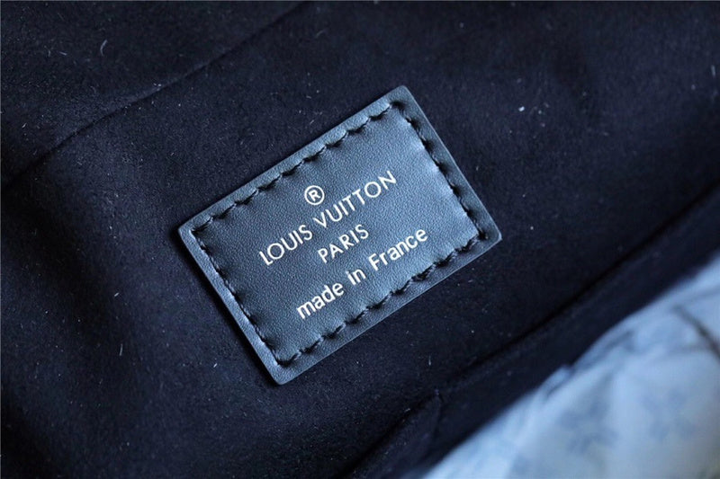 Franco Shops - Louis Vuittons  - 10297