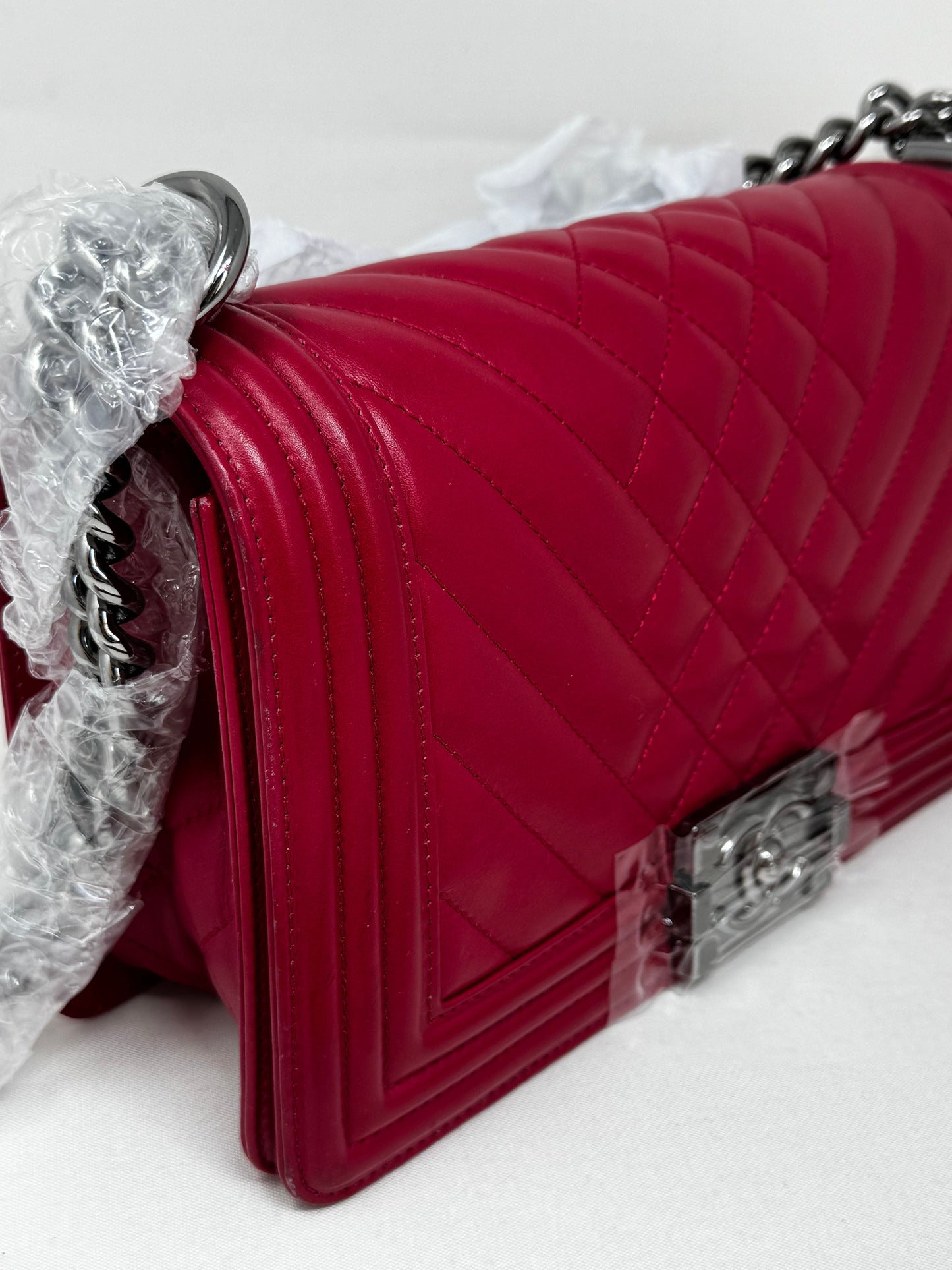 CHANEL leboy hot pink BJ-