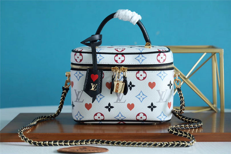 The Franco Shops - Louis Vuittons  - 7734