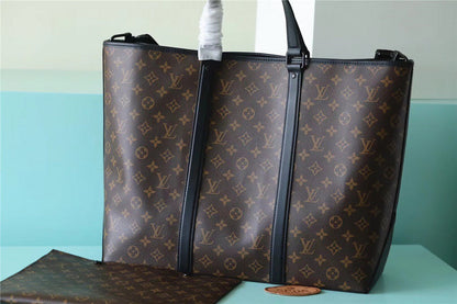 Franco Shops - Louis Vuittons  - 9807