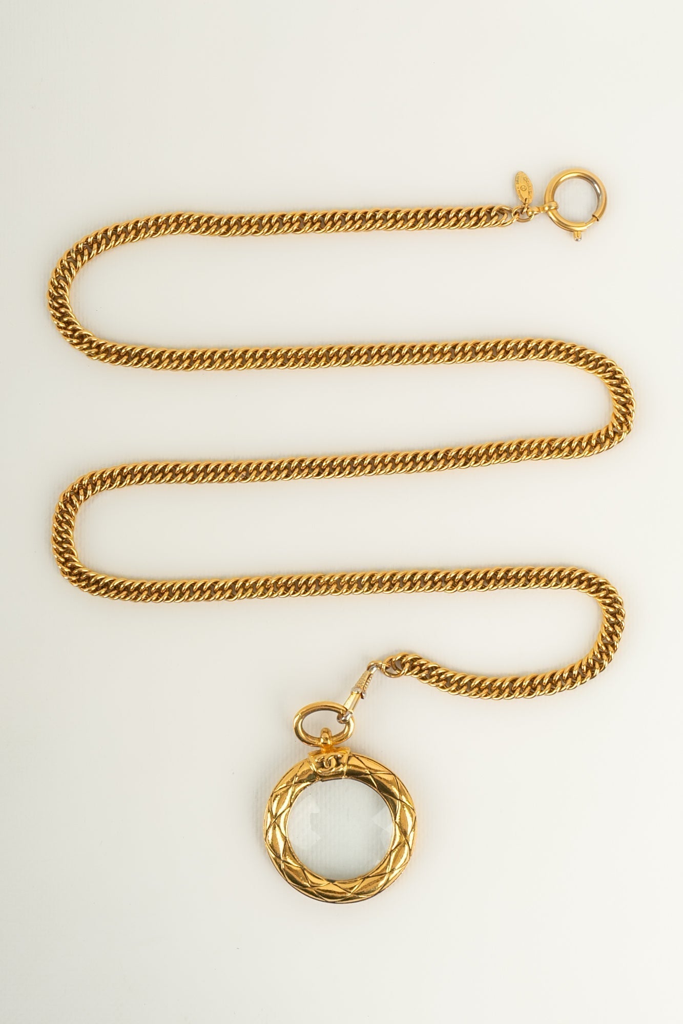 Collier loupe Chanel s