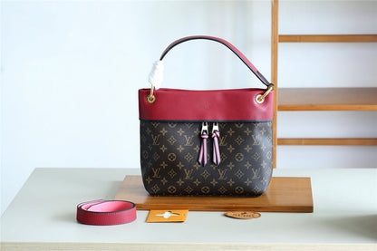 The Franco Shops - Louis Vuittons  - 7954
