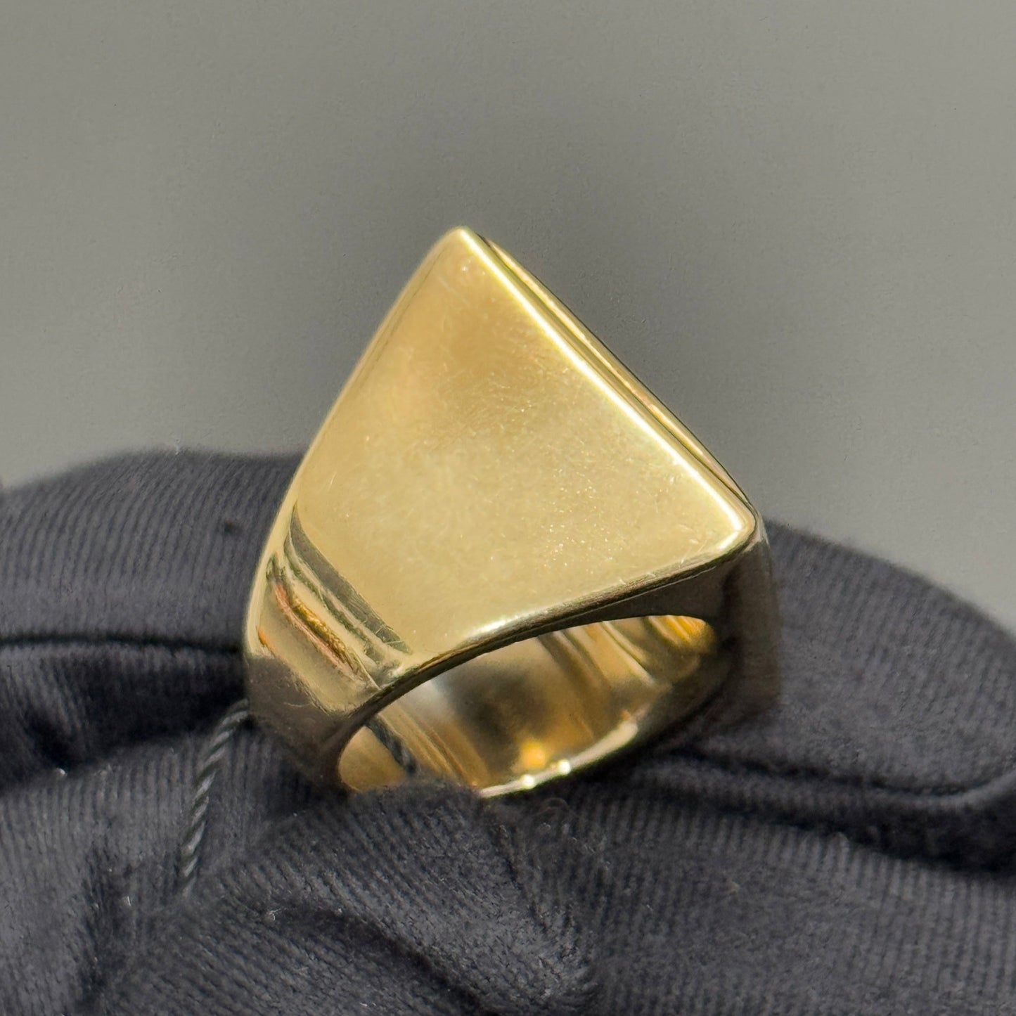 Chanel 21B Ring