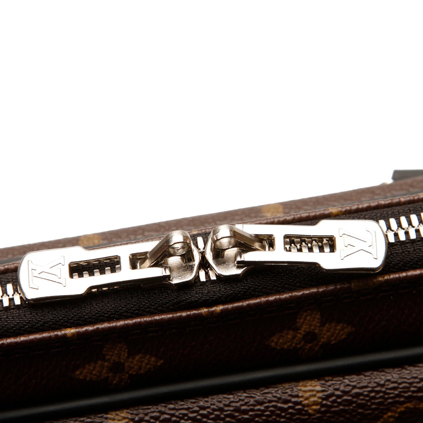 Louis-Vuitton Porte-Documents Voyage PM in Monogram Macassar