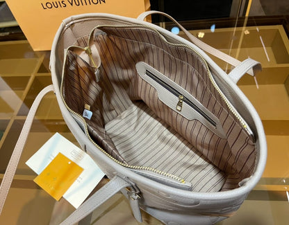 Louis Vuitton Tote Handbag Sets