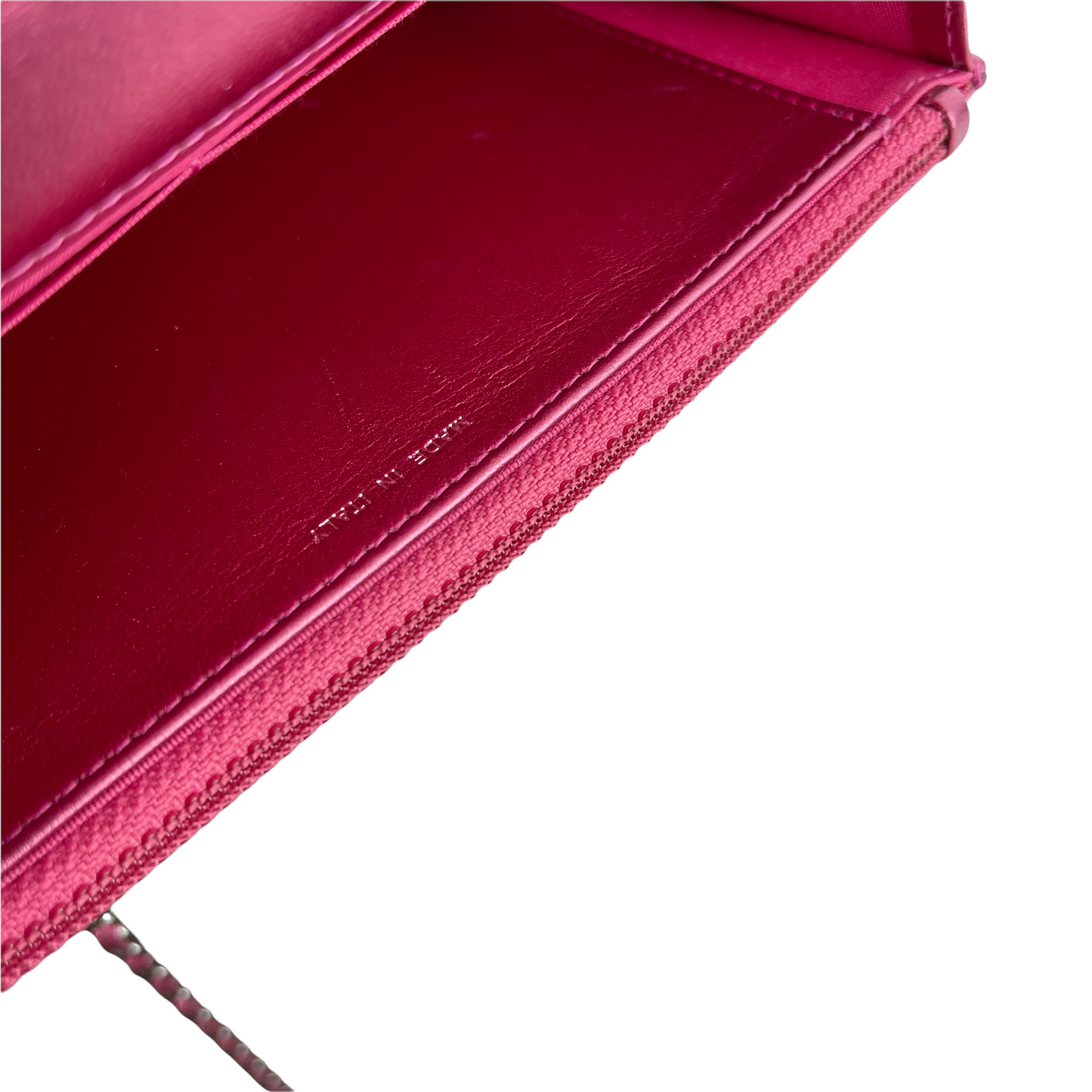 Boy Wallet on Chain Patent Magenta SHW