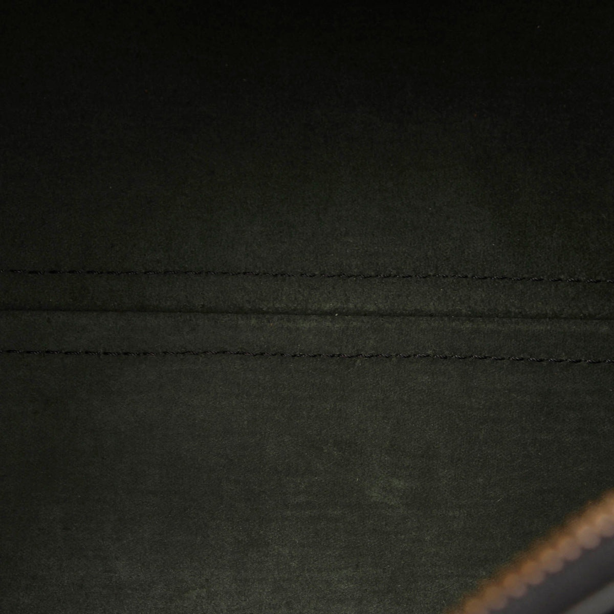 Louis-Vuitton Black Epi Leather Speedy 25