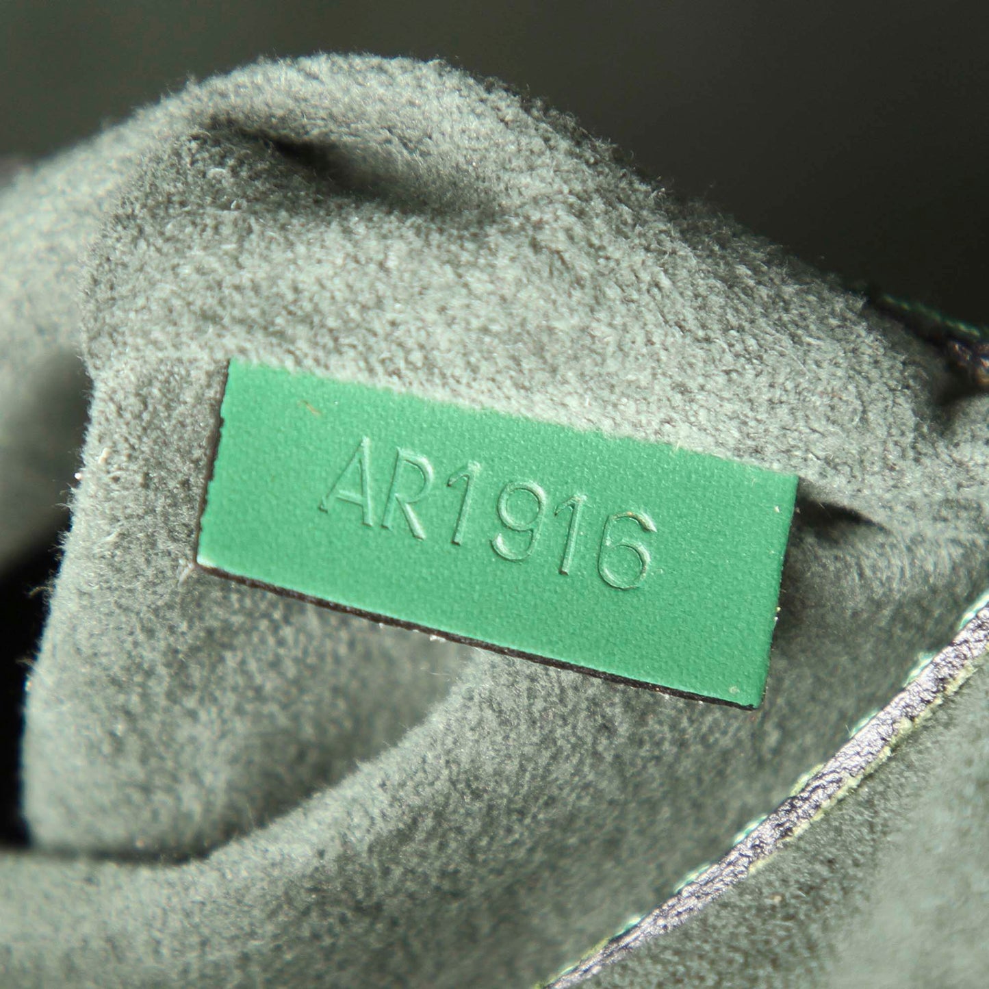 Louis-Vuitton Epi Alma PM Green