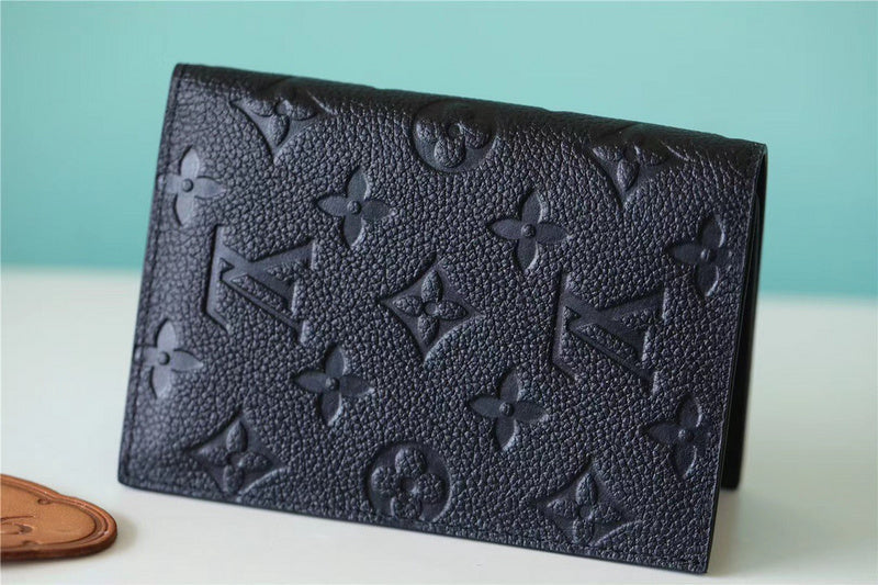 Franco Shops - Louis Vuittons  - 10734