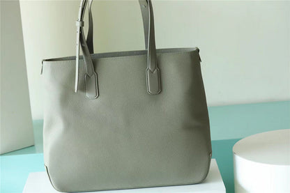 Franco Shops - Louis Vuittons  - 9906