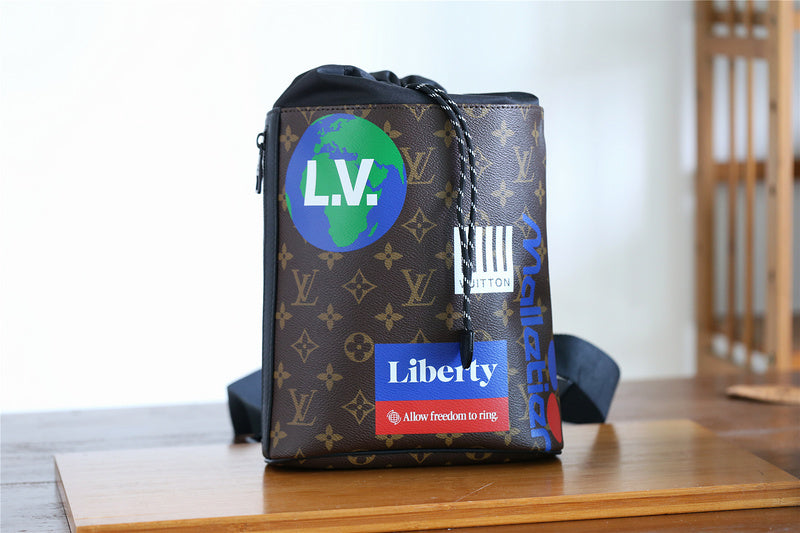 Franco Shops - Louis Vuittons  - 10492