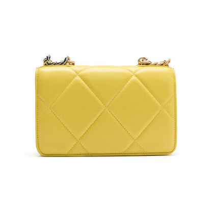 CHANEL 【CHANEL】 CHANEL 19 Matrasse Chain Wallet  Yellow (Gen  Silver Gold)  Wallet  【 Ship】 Khao Yamamoto Online
