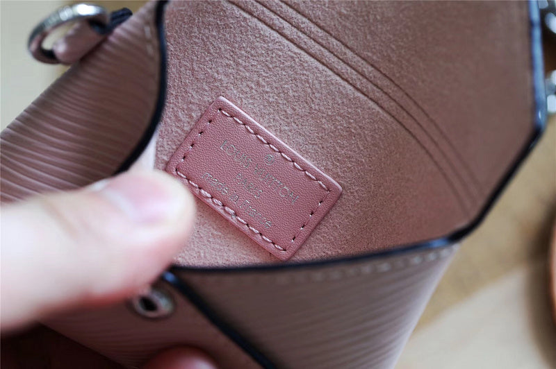 Franco Shops - Louis Vuittons  - 9331