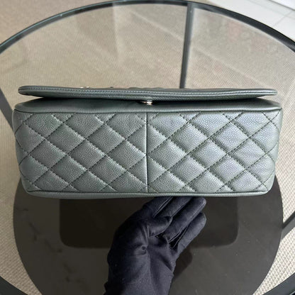 Caviar Seasonal Timeless CC Flap Green Silver Hardware Series 15