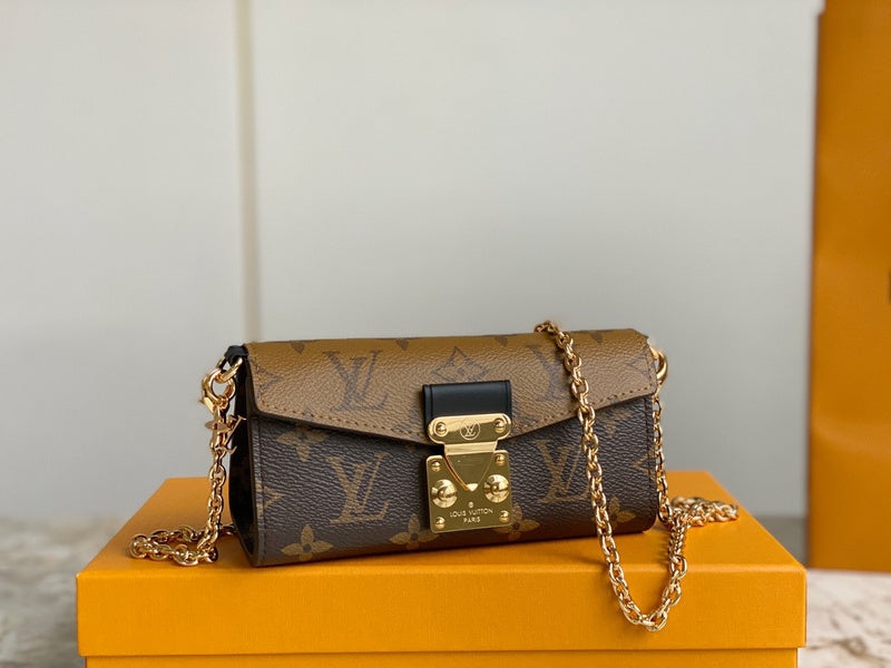 Franco Shops - Louis Vuittons  - 15719