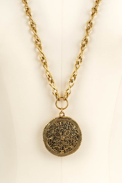 Collier médaillon Chanel 1986