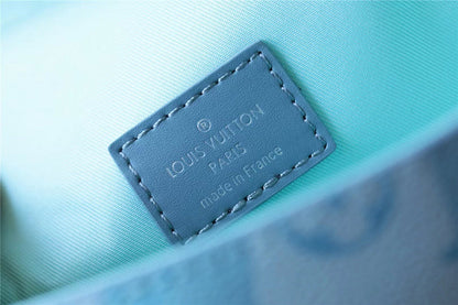 Franco Shops - Louis Vuittons  - 9928