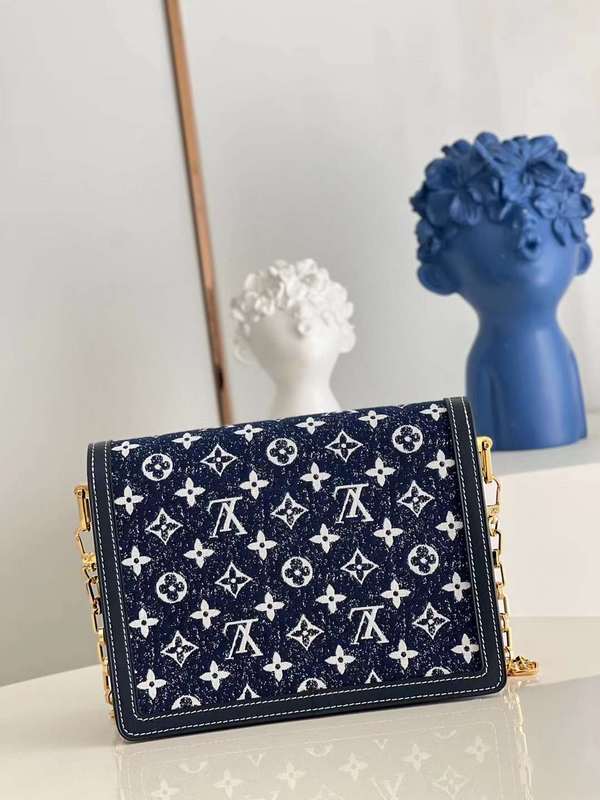 The Franco Shops - Louis Vuittons  - 12103