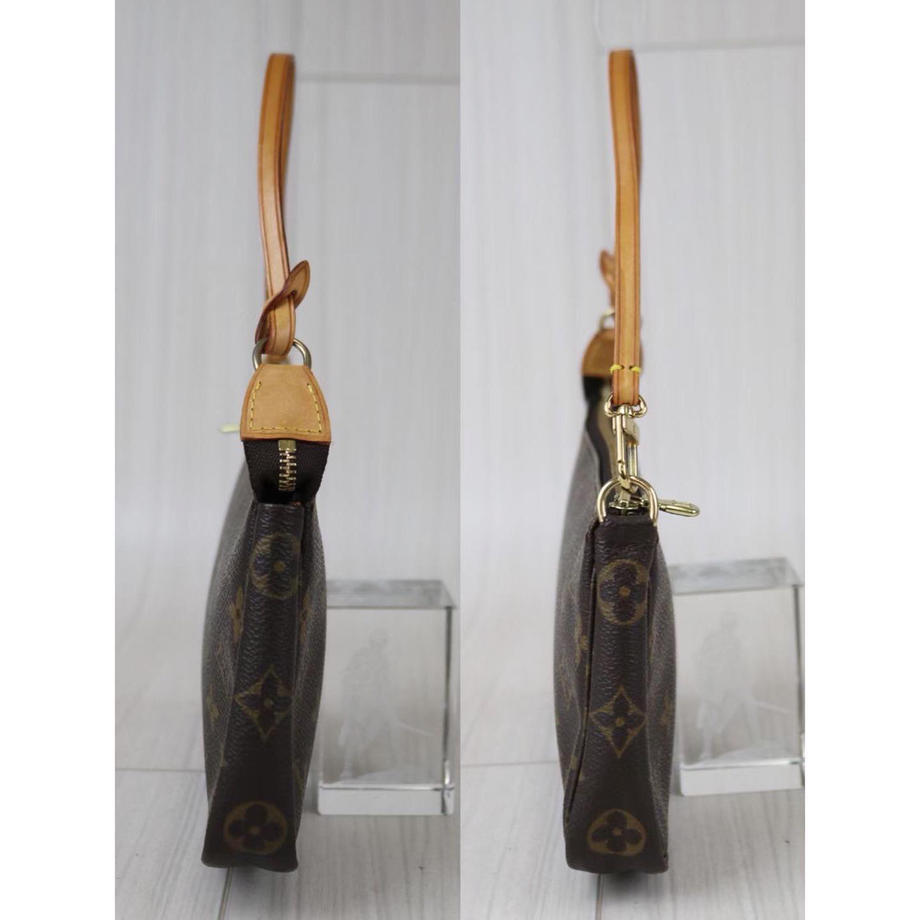 Rank A ｜   LV Monogram Pochette Accessoires ｜090305