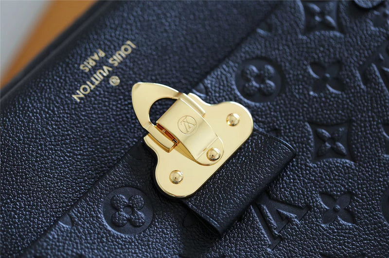 The Franco Shops - Louis Vuittons  - 7829