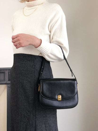 CELINE  Front Buckle Shoulder bag Black Vintage ery5dr