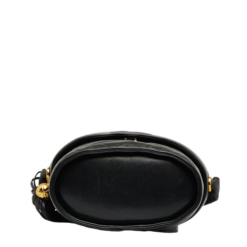 Chanel CC Tassel Quilted Leather Vanity Crossbody Bag Leather Crossbody Bag in Good condition