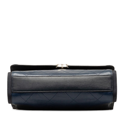 Chanel Quilted Leather Shoulder Bag Leather Shoulder Bag in Good condition