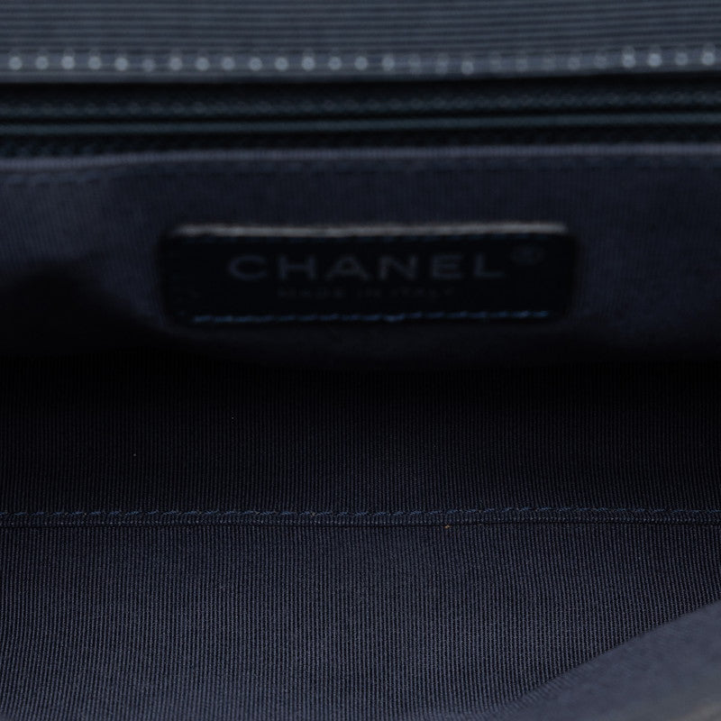 Chanel Quilted Leather Shoulder Bag Leather Shoulder Bag in Good condition